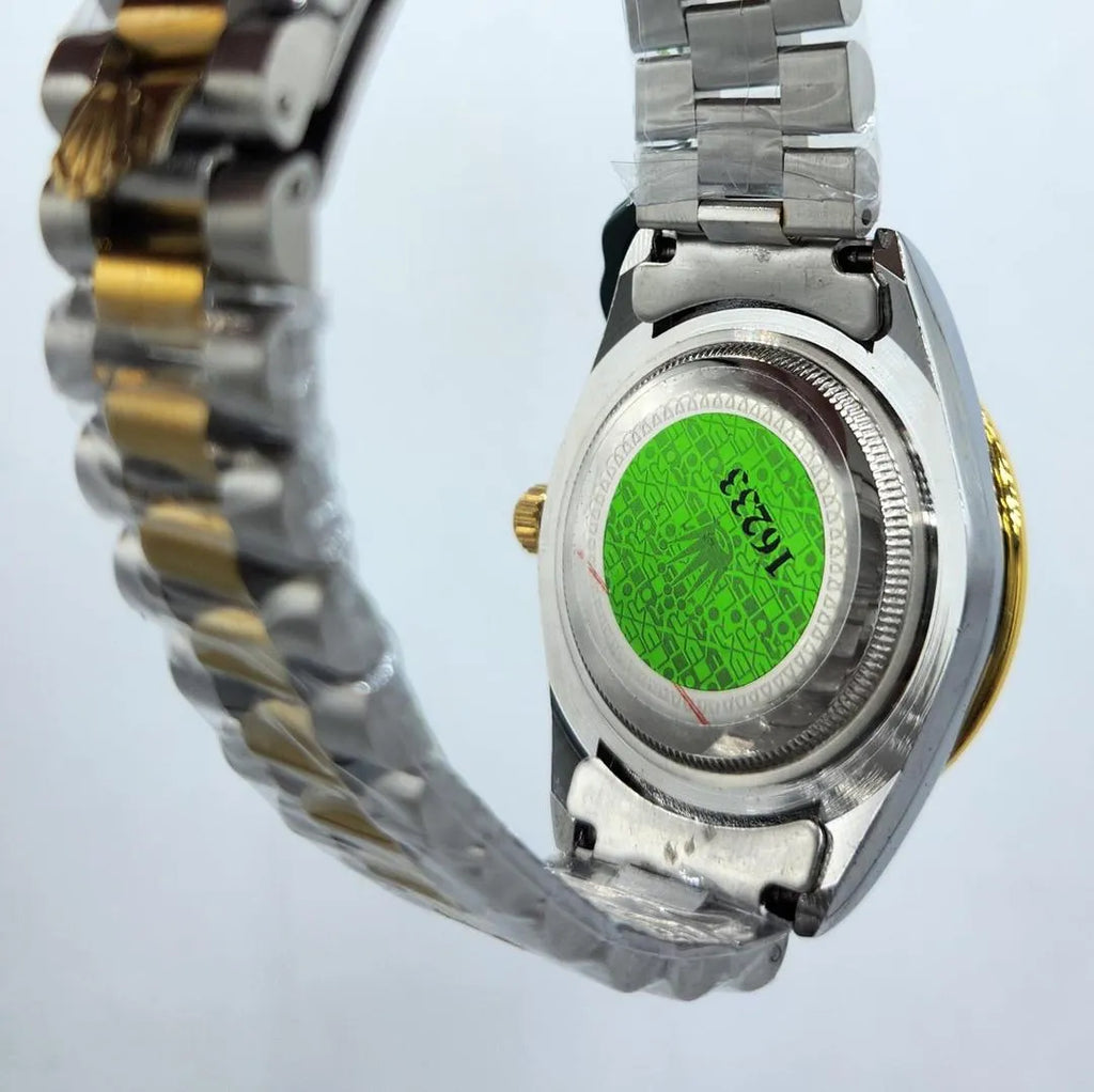 Classic Two-Tone Men's Dress Watch – Black Dial with Diamond-Style Markers & Date